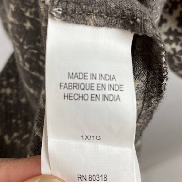 Lucky Brand Gray White Pattern Blouse Size 1X - Picture 4 of 6